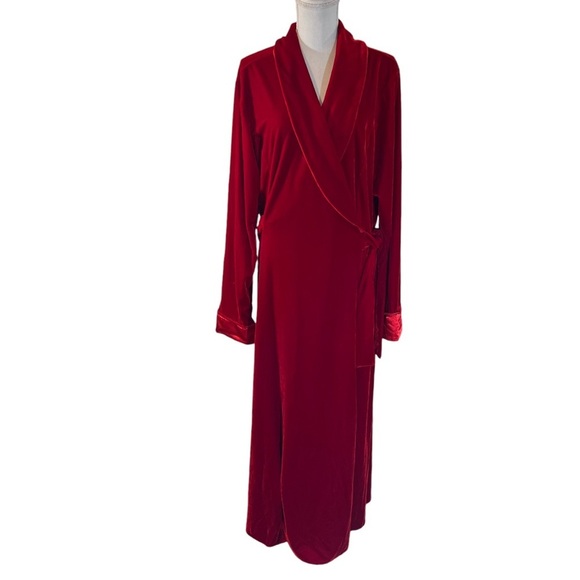 The Pajamagram Company Vintage Velour Red Robe Size Large Belted Luxurious Bath - Picture 1 of 11